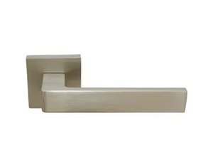 ITALIAN DESIGN - CALENDULA - Door handle on rose _ Fama International